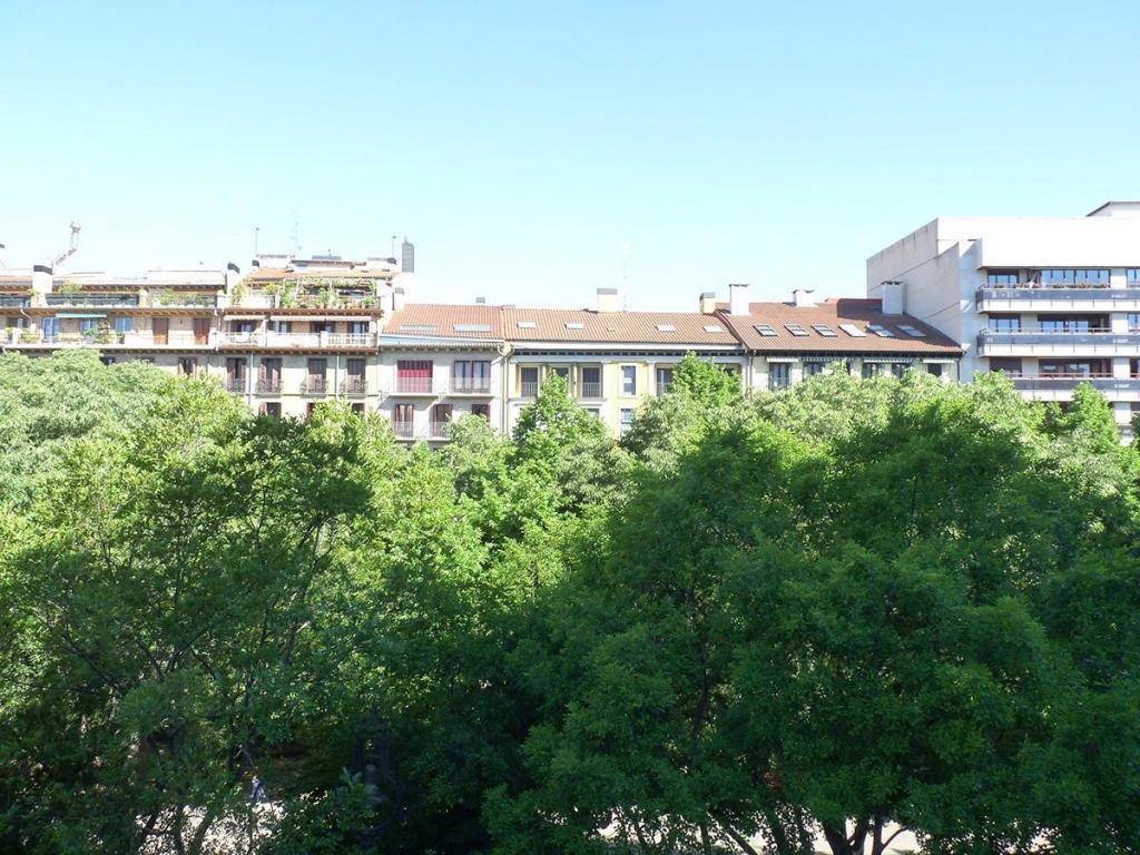 ESPECTACULARES APARTAMENTOS DE 1 Y 2 DORMITORIOS EN EL … en Pamplona - Imagen 1
