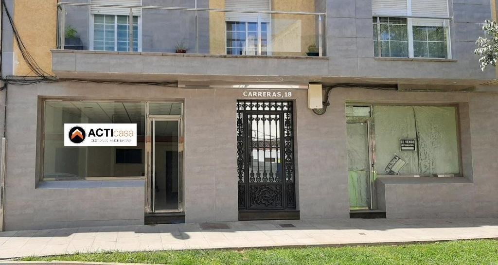 ÁTICO DE 2 DORMITORIOS CON ORIENTACIÓN SURESTE Y PISCINA … en Mérida - Imagen 1