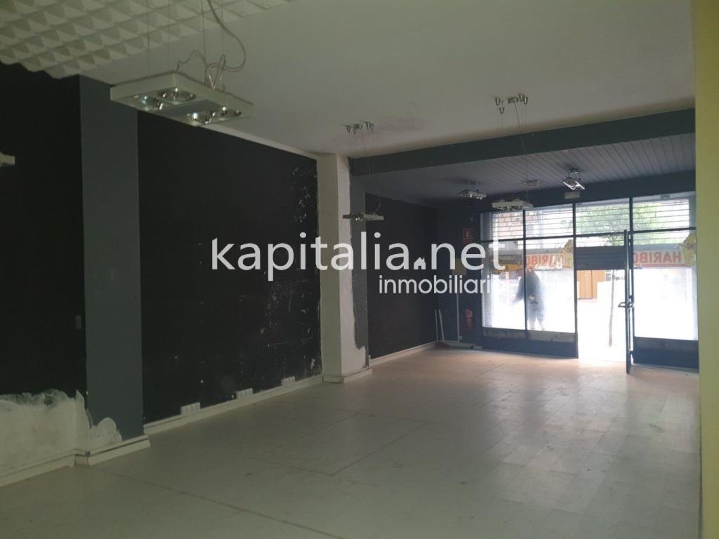 ELEGANTE VIVIENDA CON JARDÍN, PISCINA Y MÁXIMA PRIVACIDAD … en Ontinyent - Imagen 1