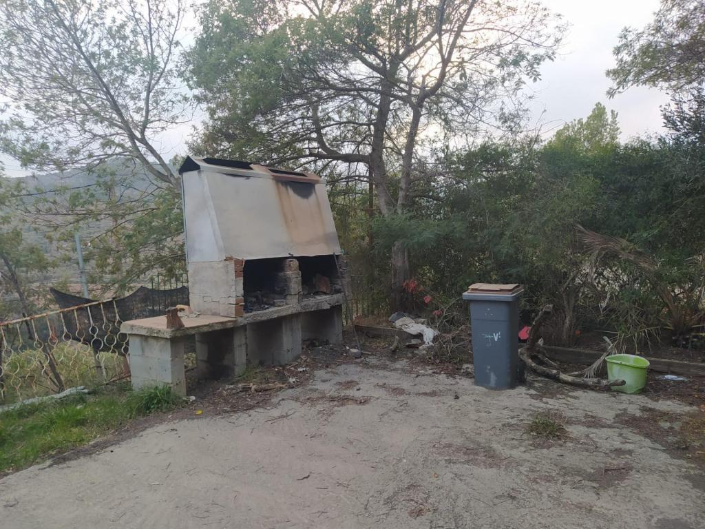 PARCELA RÚSTICA VALLADA EN MONTEAGUDO en Viladecans - Imagen 1