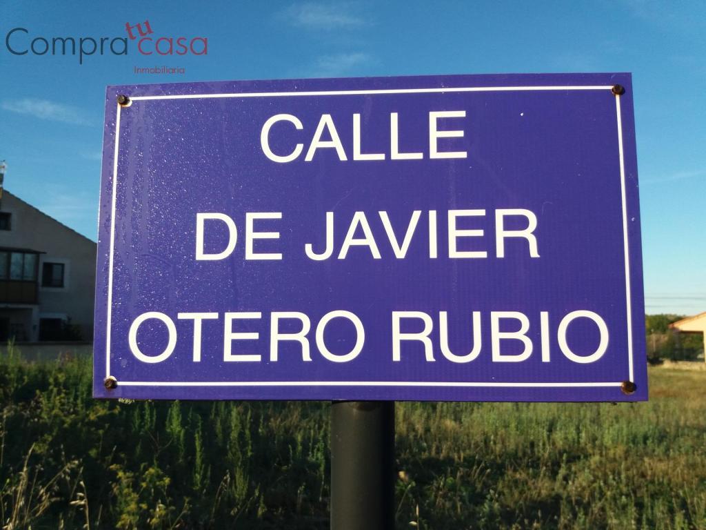 FINCA RÚSTICA CON PICADERO EN VENTA en Segovia - Imagen 1