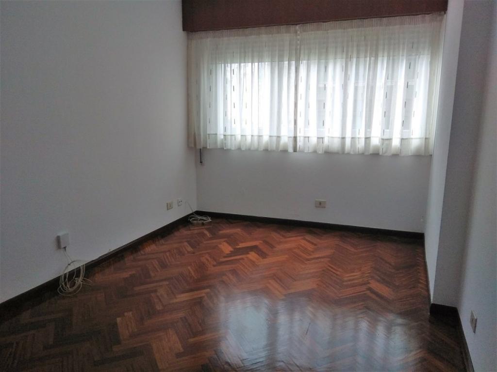 ADOSADO JUNTO AL CENTRO COMERCIAL NEVADA en Culleredo - Imagen 1