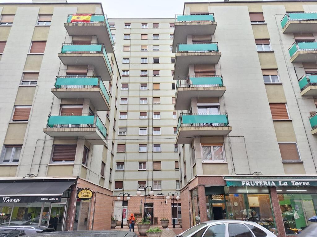 EN VENTA CHALETS CON FABULOSAS TERRAZAS EN RINCON DE LA VICTORIA en Mieres - Imagen 1