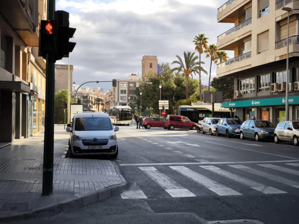 Venta de Casa en Ronda en Elx - Imagen 1
