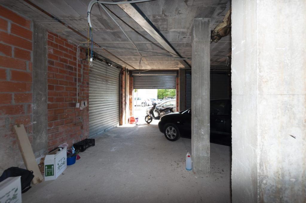 Venta de Local en Roses en Figueras - Imagen 1
