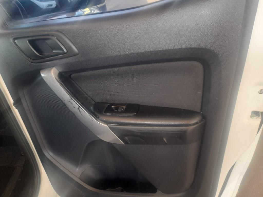 Pre-owned 2019 Ford Ranger 2.0 Engine Capacity Bi- Turbo 4x2 Ca in Katlehong - Image 7
