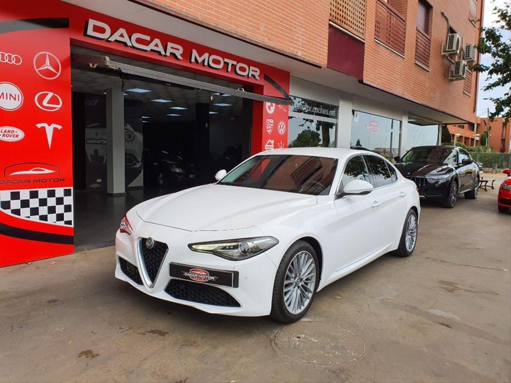 ALFA ROMEO Giulia en Pamplona - Imagen 1