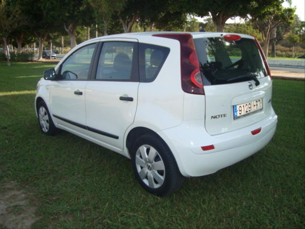 NISSAN NOTE en Torre del Mar - Imagen 1
