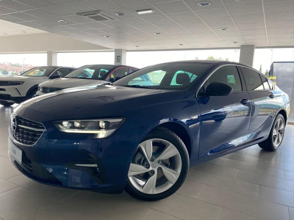 OPEL Insignia en Jerez de la Frontera - Imagen 1