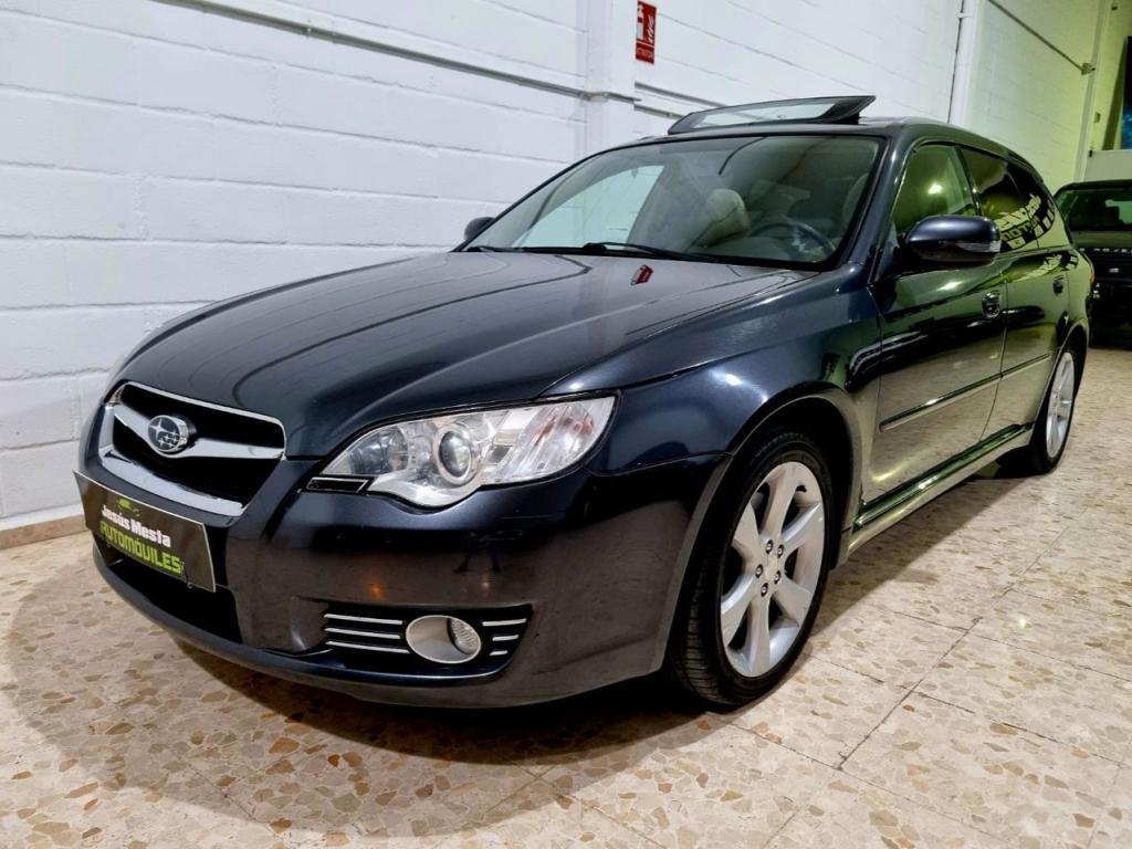 SUBARU Outback en Coria del Río - Imagen 1