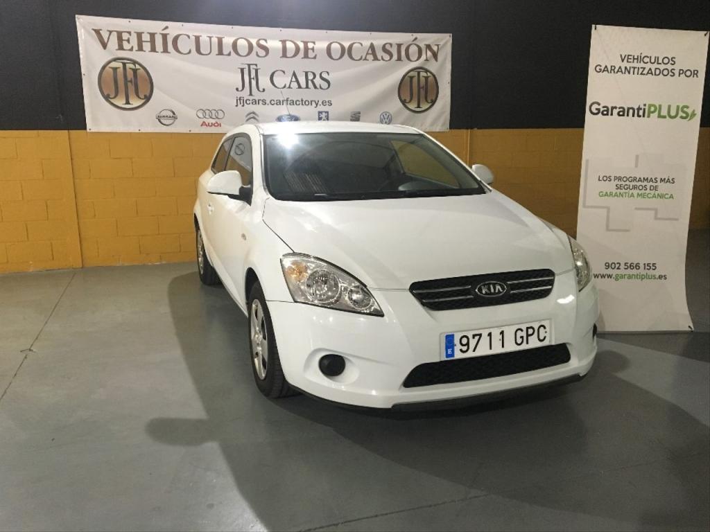 KIA Pro Ceed en Úbeda - Imagen 1