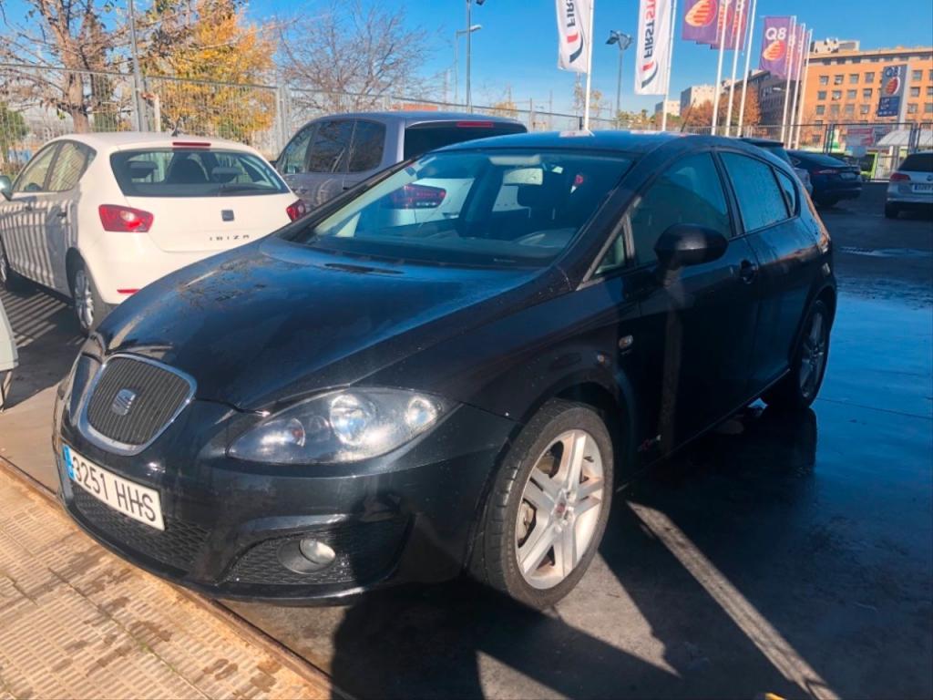 SEAT Leon en Ponferrada - Imagen 1