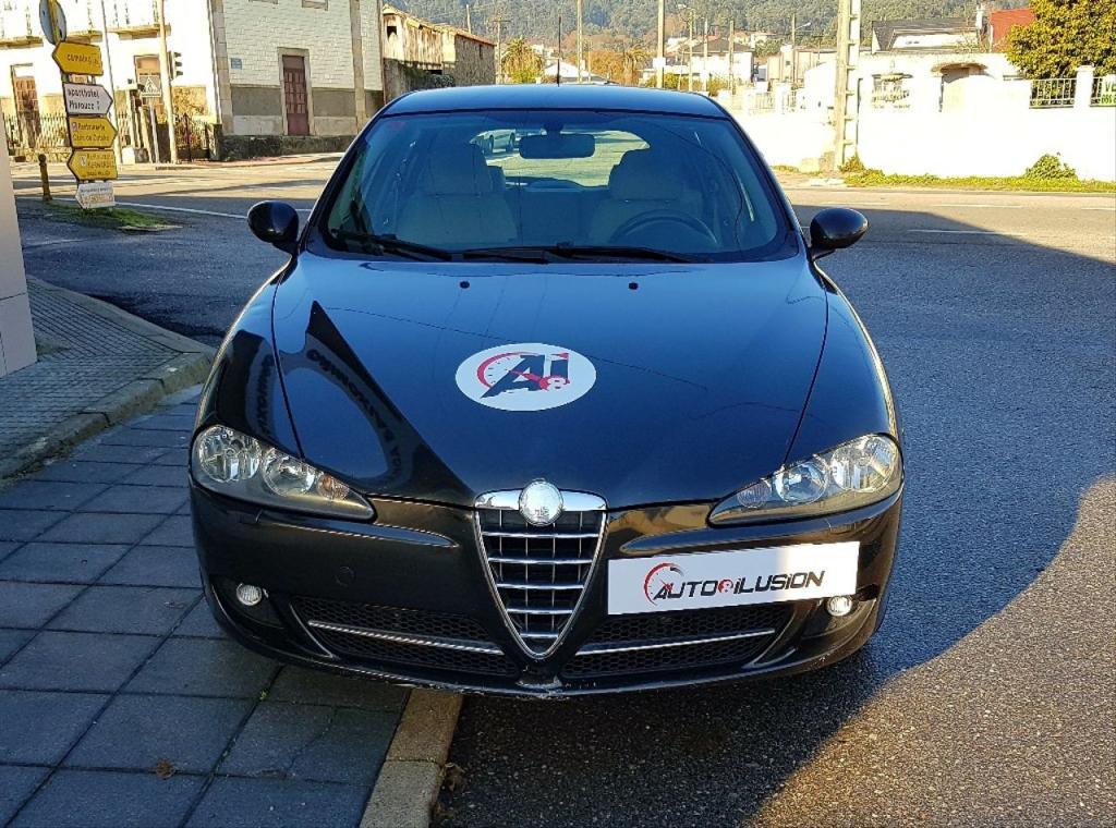 ALFA ROMEO 147 en Redondela - Imagen 1