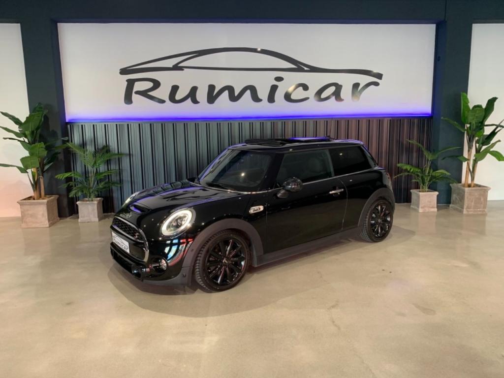 MINI MINI en Vilagarcía de Arousa - Imagen 1