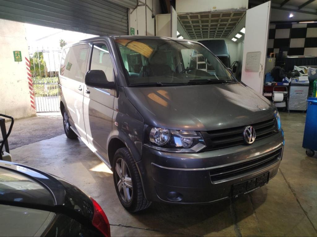 VOLKSWAGEN Multivan en Zaragoza - Imagen 1