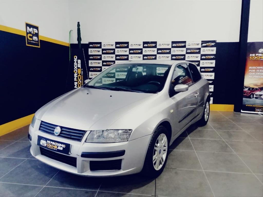 FIAT Stilo en Talavera de la Reina - Imagen 1