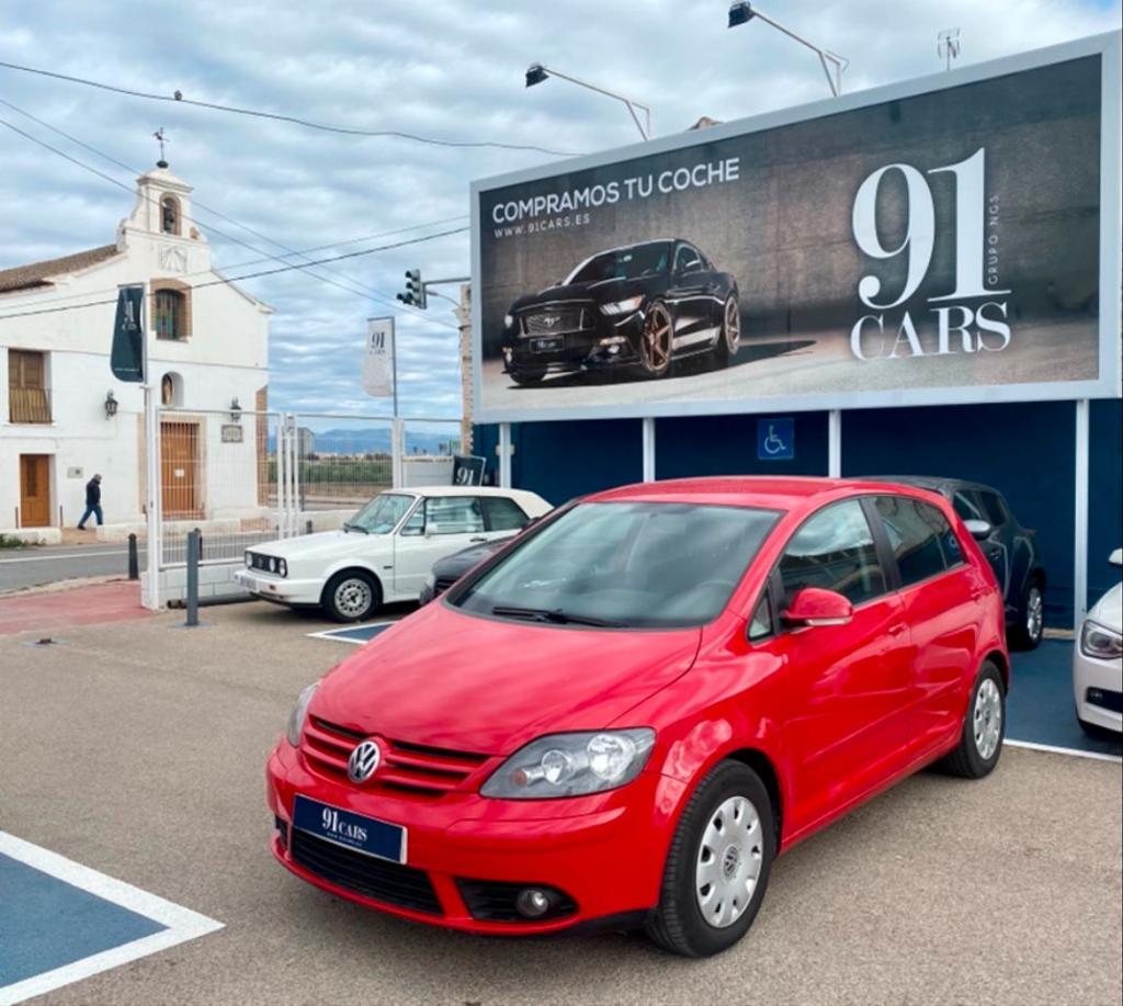 VOLKSWAGEN Golf Plus en Alboraya - Imagen 1