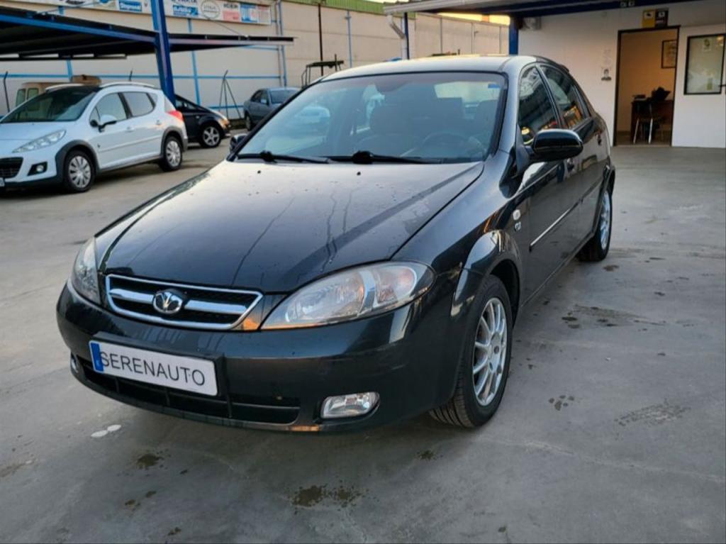 DAEWOO Lacetti en Villanueva de la Serena - Imagen 1