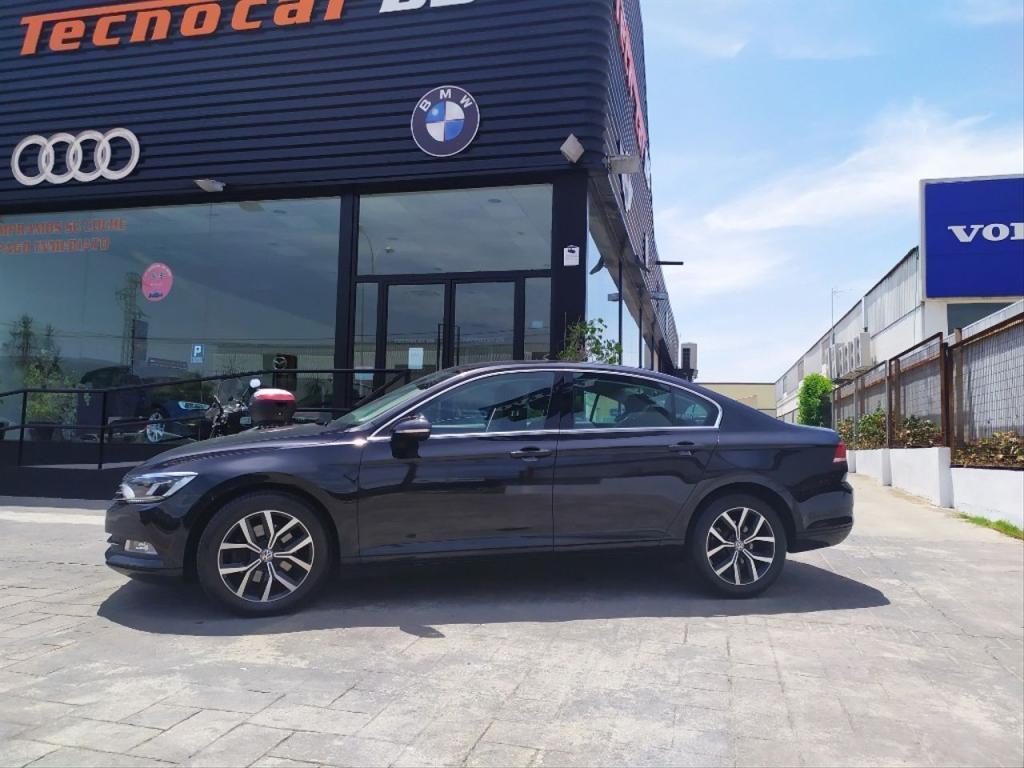 VOLKSWAGEN Passat en Marratxí - Imagen 1