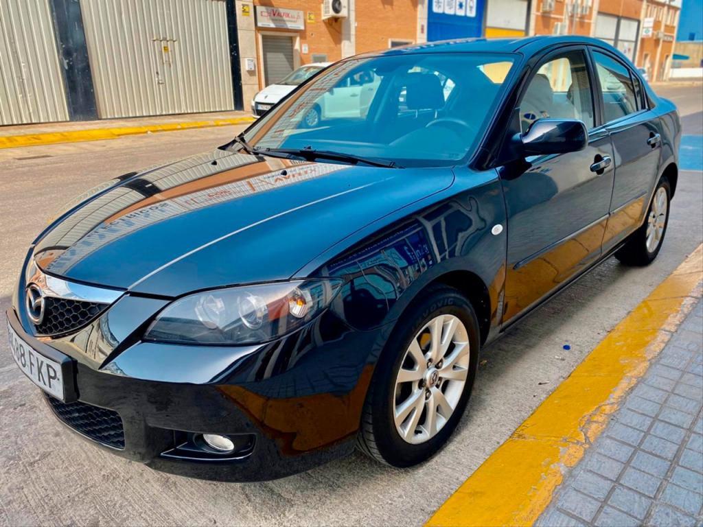 MAZDA Mazda3 en Benicarló - Imagen 1