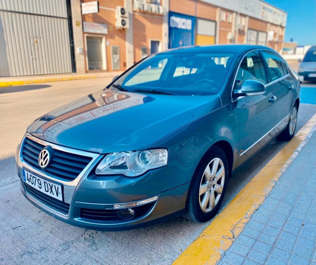 VOLKSWAGEN Passat en Benicarló - Imagen 1