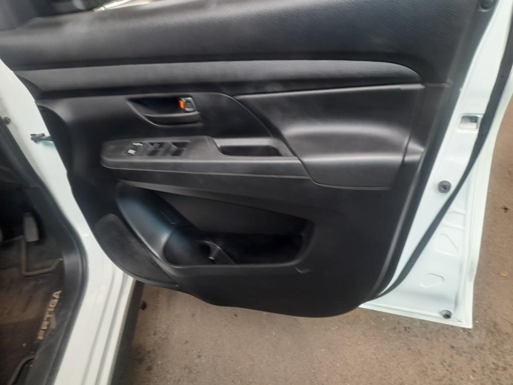 Pre-owned 2024 Suzuki Ertiga 1.5 Engine Capacity with Manuel Tra in Germiston - Image 14