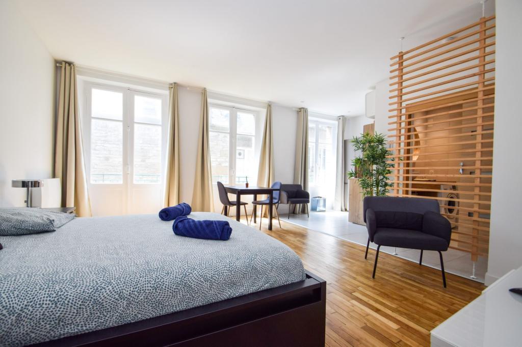STUDIO INTRA MUROS AVEC BALCON à Saint-Jean-de-Braye - Photo 1