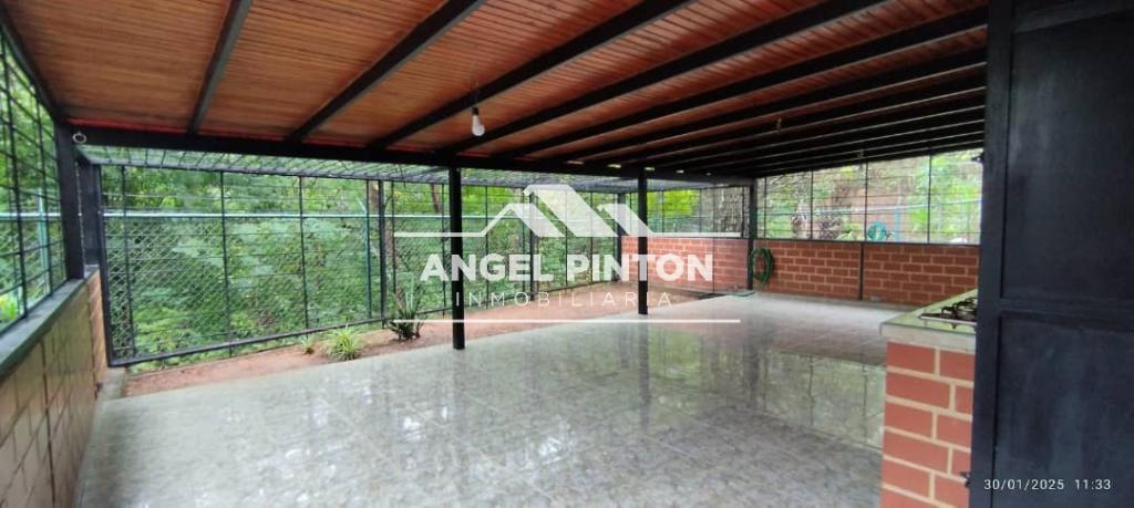 APARTAMENTO ALQUILER CIUDAD CASARAPA GUARENAS API 67811 en Araira - Imagen 1