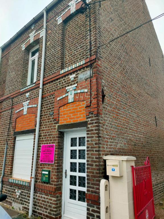 MAISON A RENOVER CONDE SUR ESCAUT à Strasbourg - Photo 1