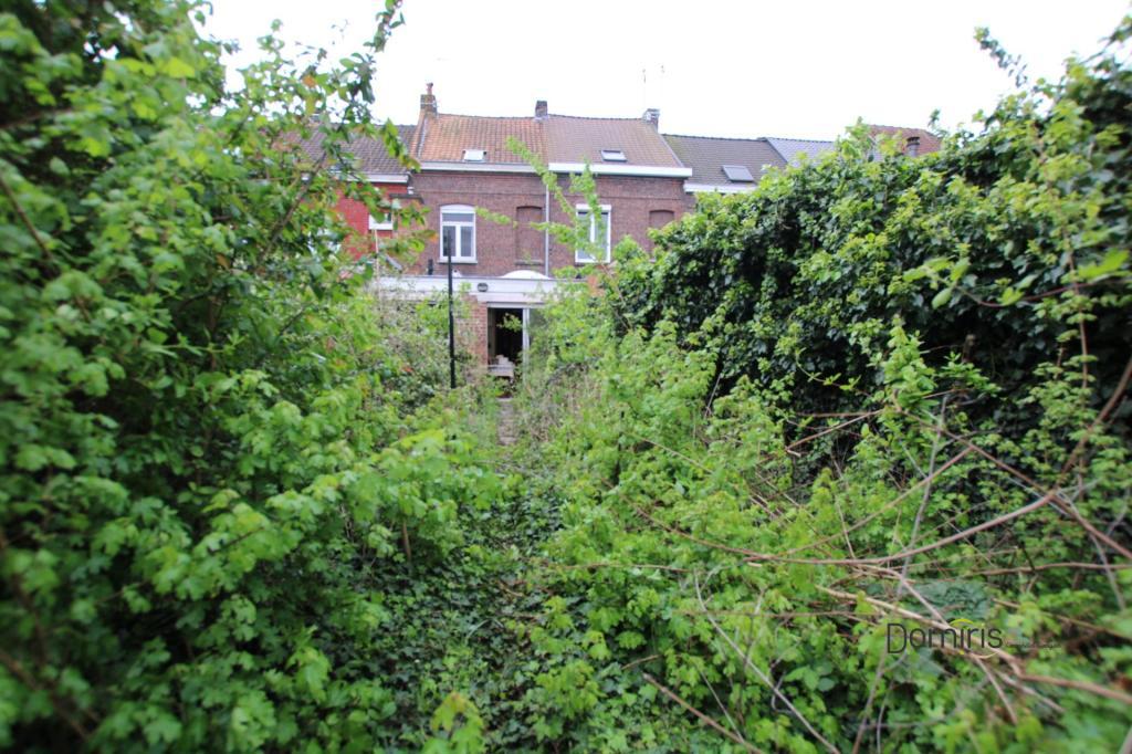 MAISON 1930 AVEC JARDIN A RENOVER à Roubaix - Photo 1