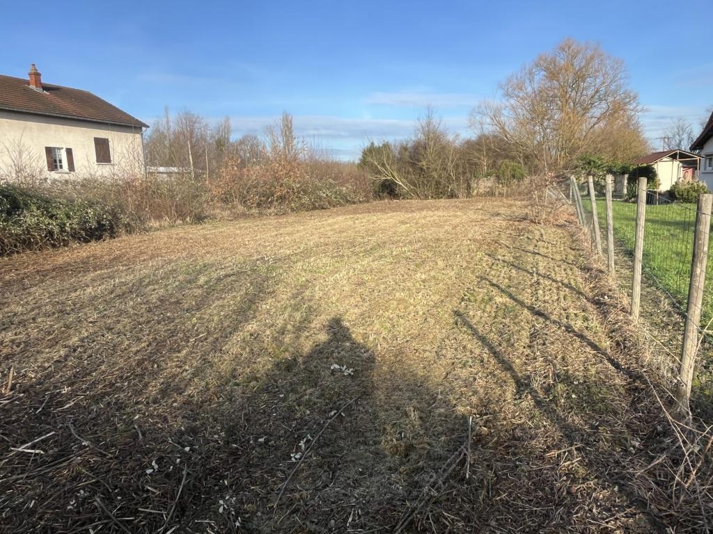 TERRAIN CONSTRUCTIBLE CUISERY à Biarritz - Photo 1