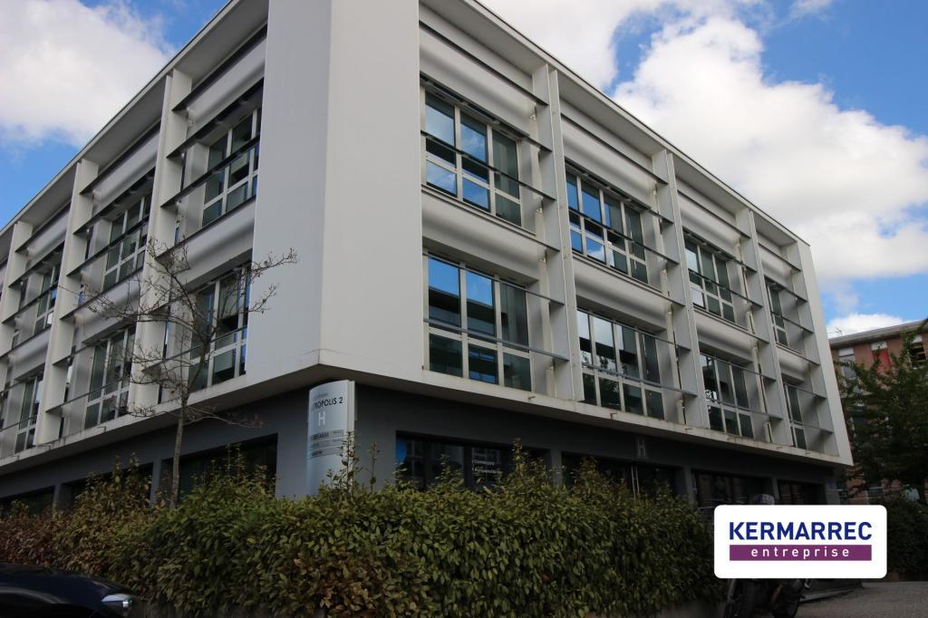 Bureaux de 347 m² - Rennes à Rennes - Photo 1