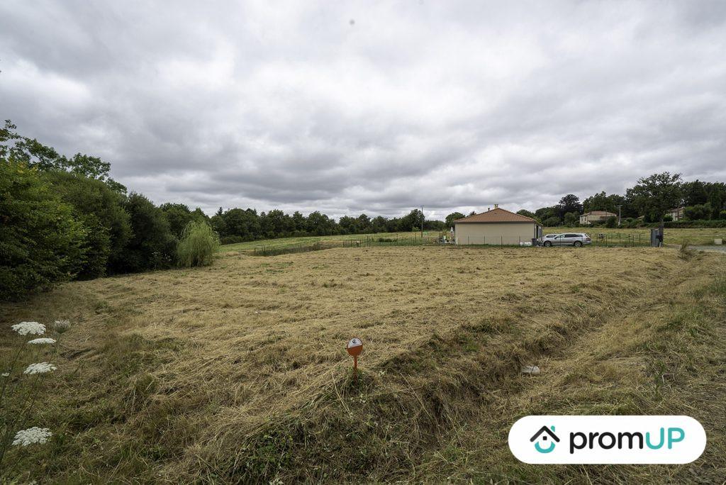 Terrain constructible de 1150 m² à Limoges - Photo 1