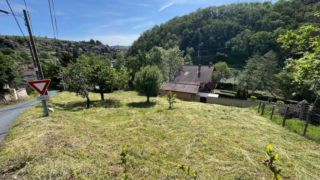 Terrain constructible à Saint-Jean-de-Braye - Photo 1