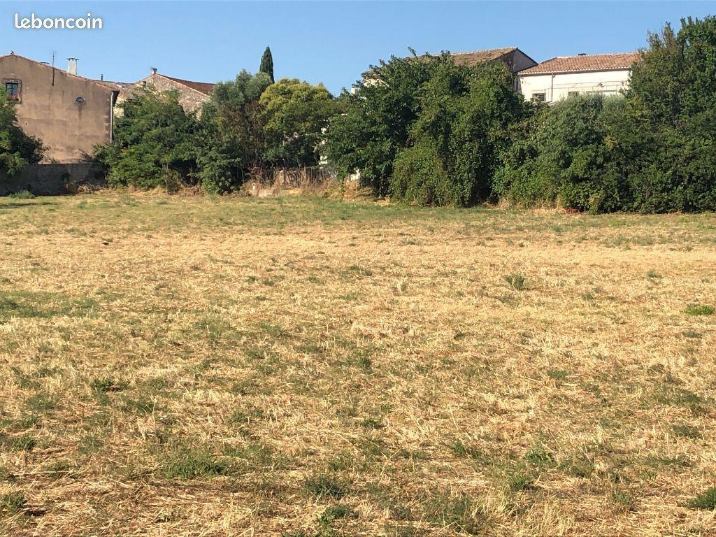 TERRAIN CONSTRUCTIBLE AVEC MAISON à Agde - Photo 1