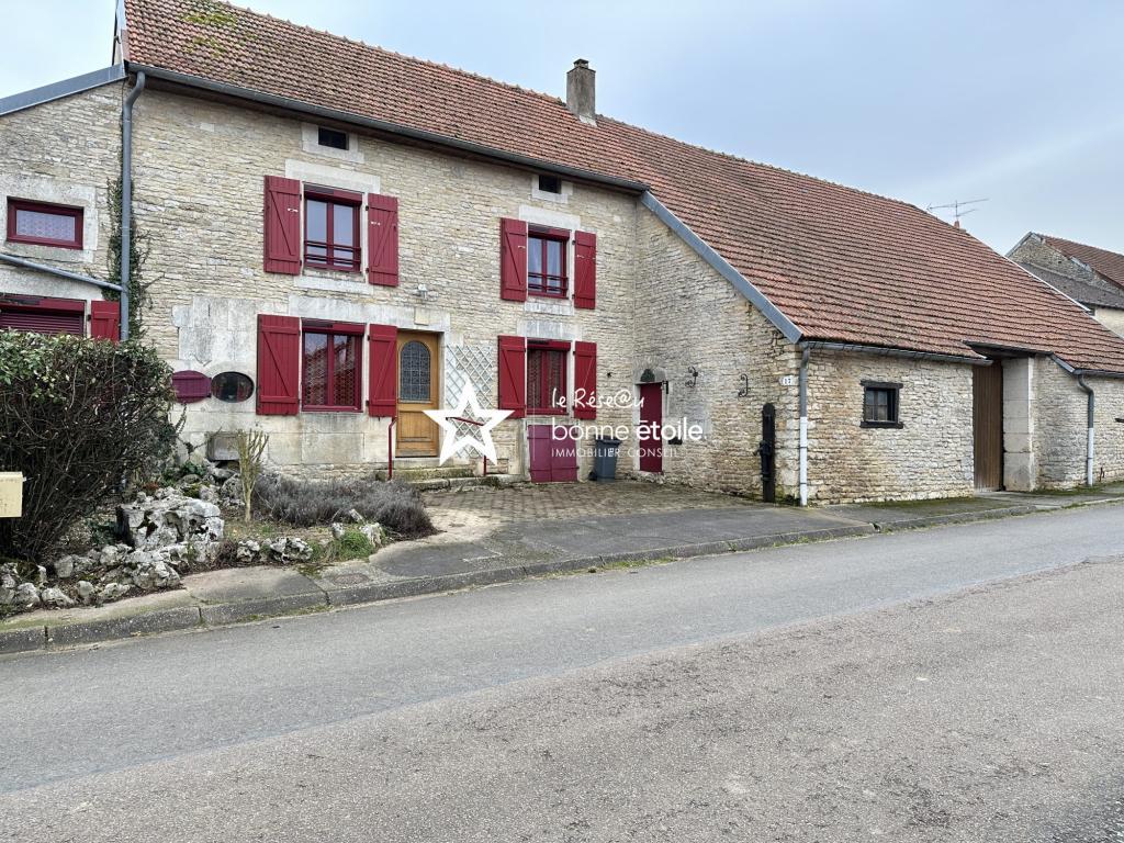 Maison en pierre à Chaumont - Photo 1