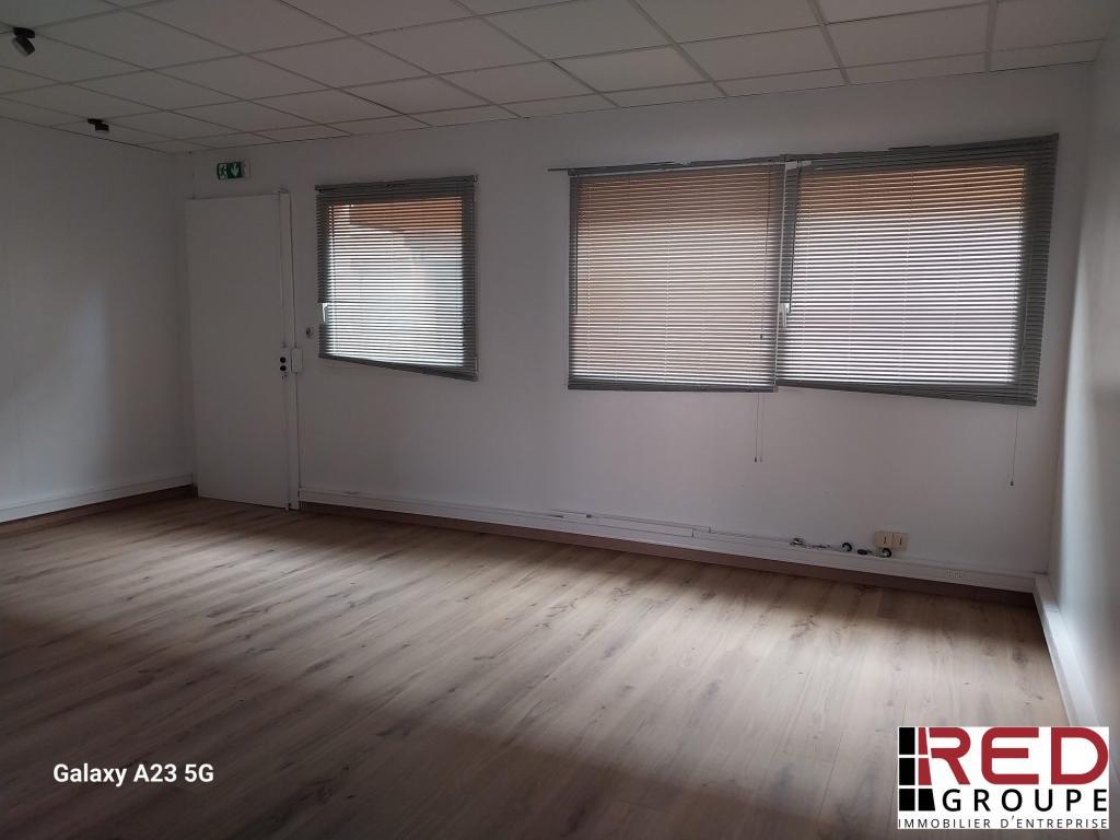 BUREAUX RENOVES RDC LUMINEUX ZI VITROLLES à Vitrolles - Photo 1