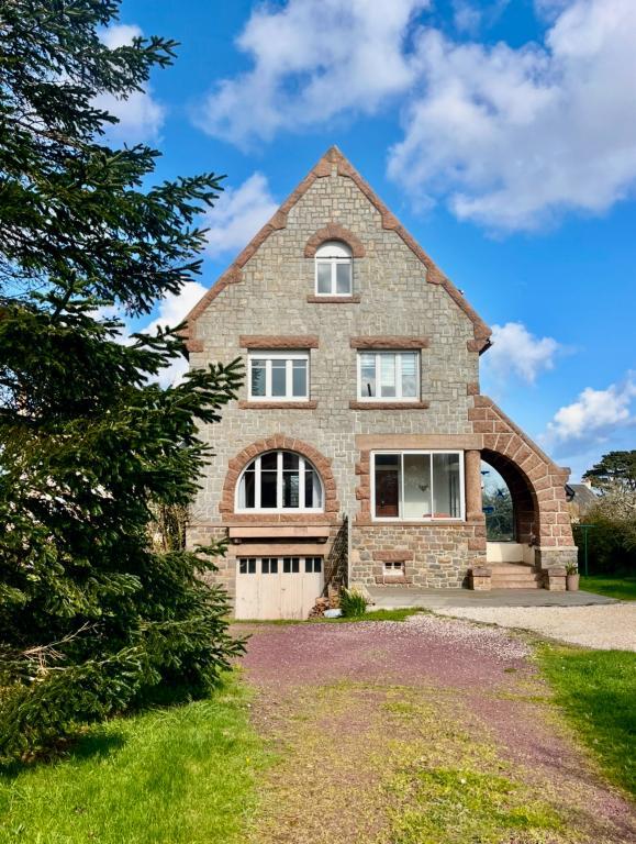 MAISON FAMILIALE EN PIERRE à Lannion - Photo 1