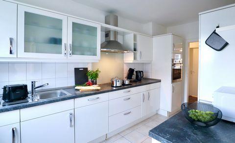 SABE APARTMENT: KOSTENLOSE PARKPLÄTZE + BALKON + NETFLIX in Wuppertal - Bild 1