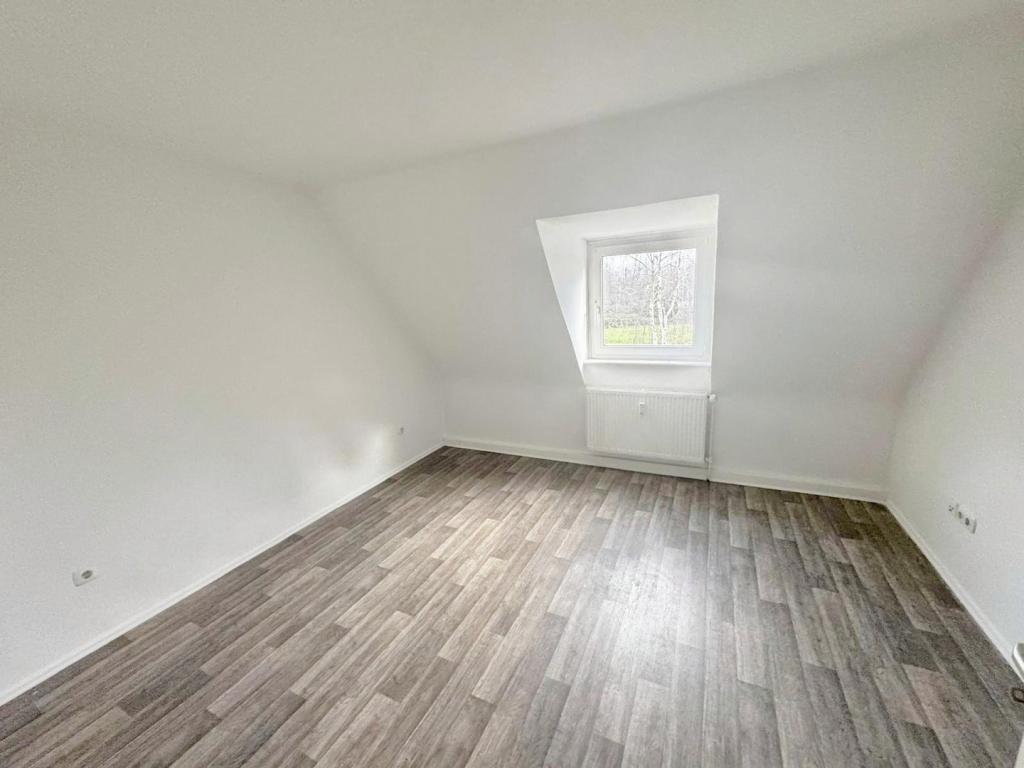 Renovierte Wohnung mit eigenem Garten und Stellplatz in … in Herne - Bild 1