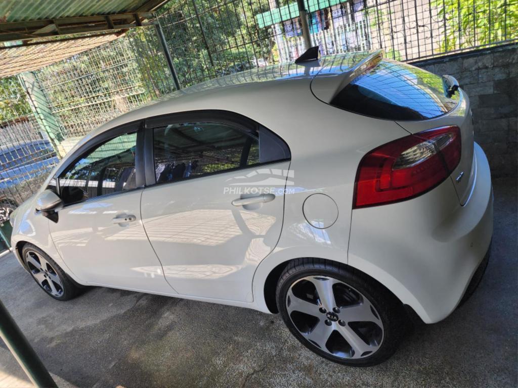 Kia Rio 2013 Hatchback in Naic - Image 1