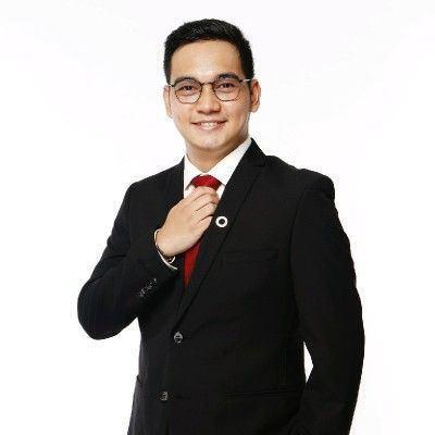 Insurance Agent in Santamesa - Image 1