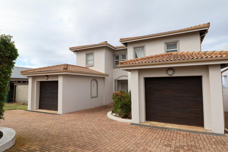 House 2648-ref-110 for Rent in Pinnacle Point Golf Estate, … in Mossel Bay - Image 1