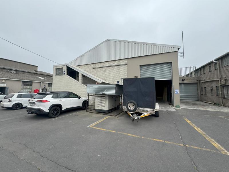 Industrial 2801-ref-156 for Rent in Beaconvale, Parow in Bellville - Image 1