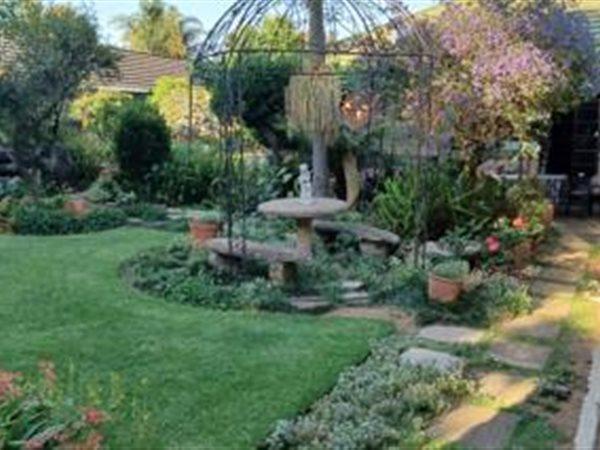 Commercial 1828-ref-10808 for Sale in Terenure, Kempton Park in Kempton Park - Image 1
