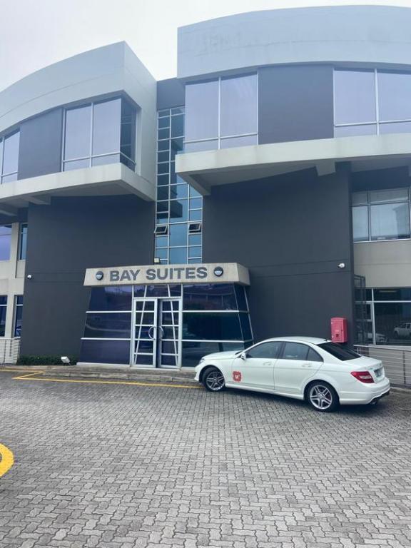 Commercial 1239-ref-3545 for Rent in Humerail, Port Elizabeth in Summerstrand - Image 1