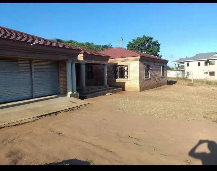 House 1832-ref-4036 for Sale in Inanda, Inanda in Randburg - Image 1