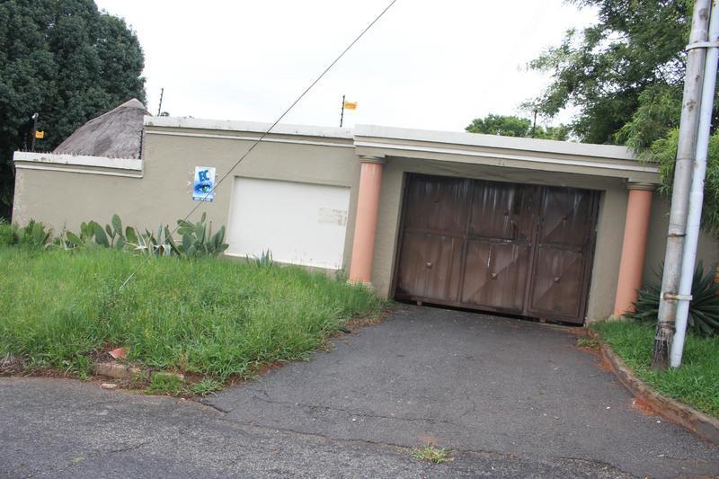 House 2357-ref-417 for Rent in Roodepoort West, Roodepoort in Roodepoort - Image 1