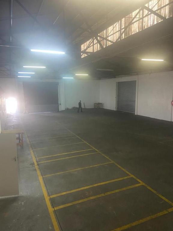 Industrial 1239-ref-3609 for Rent in Deal Party, Port Elizabeth in Summerstrand - Image 1