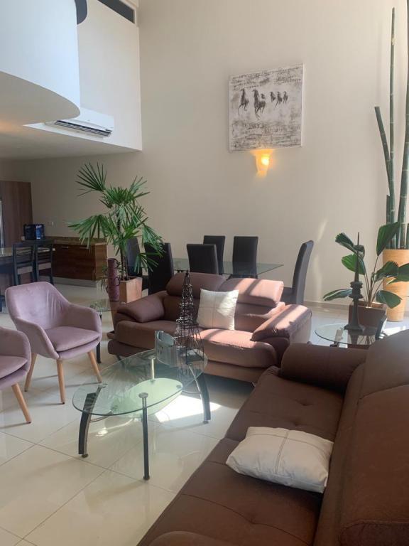 PENTHOUSE AMUEBLADO RENTA TORRE 104 en Villahermosa - Imagen 1